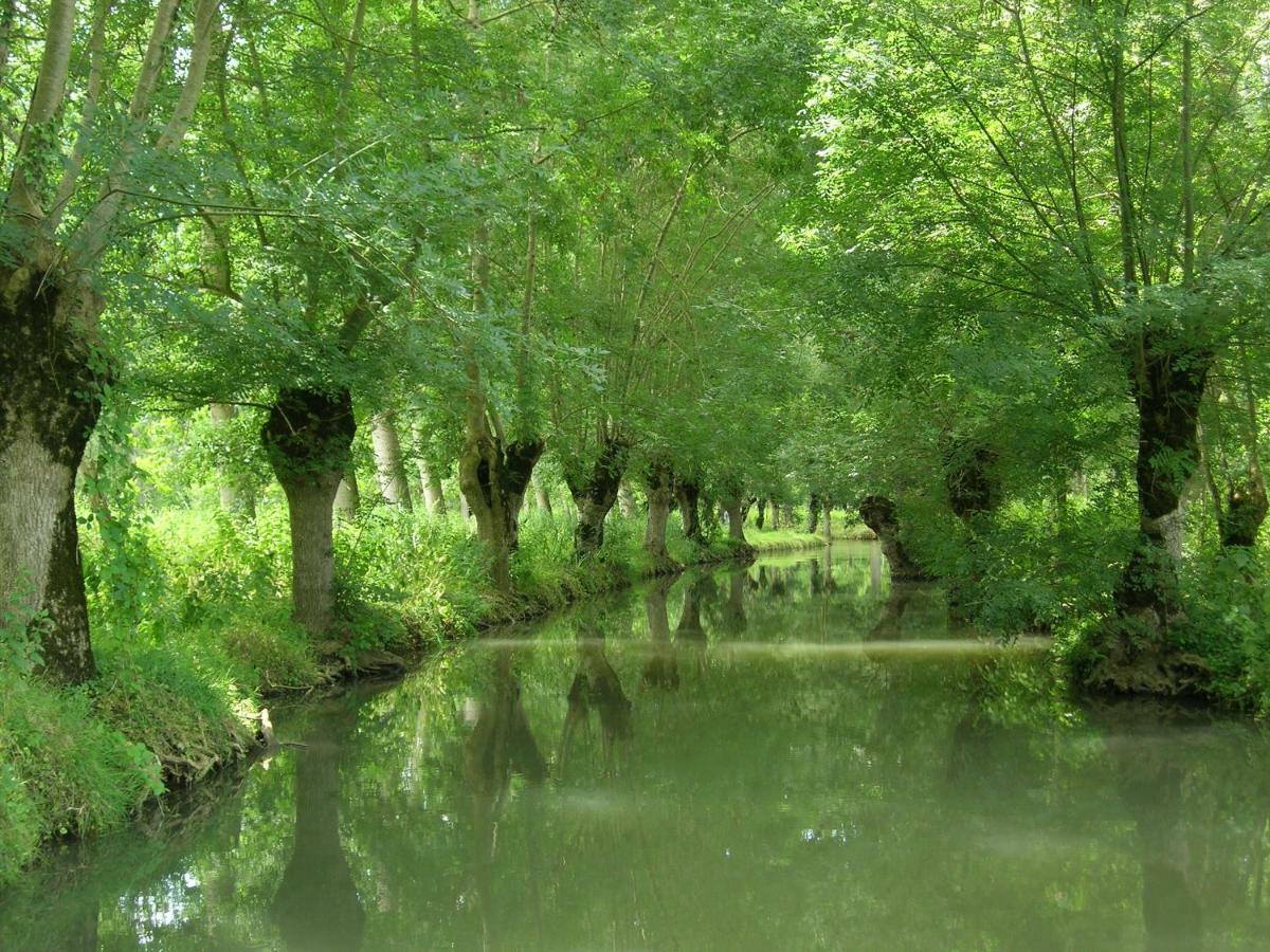 La Gauviniere Liez Exterior foto